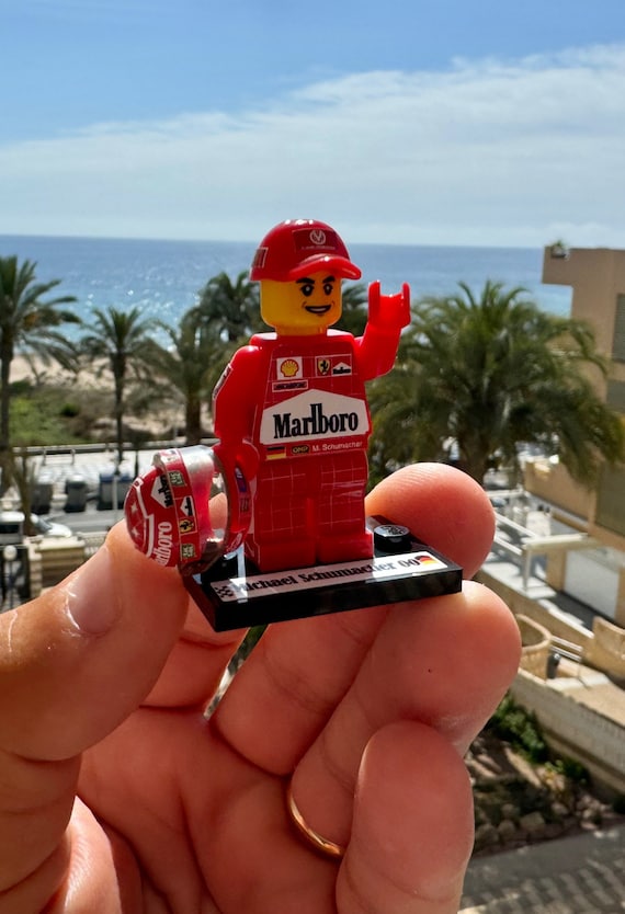 FIGURINE MICHAEL SCHUMACHER Mercedes 1/18 année 2012 F1 1 RARE EUR 45