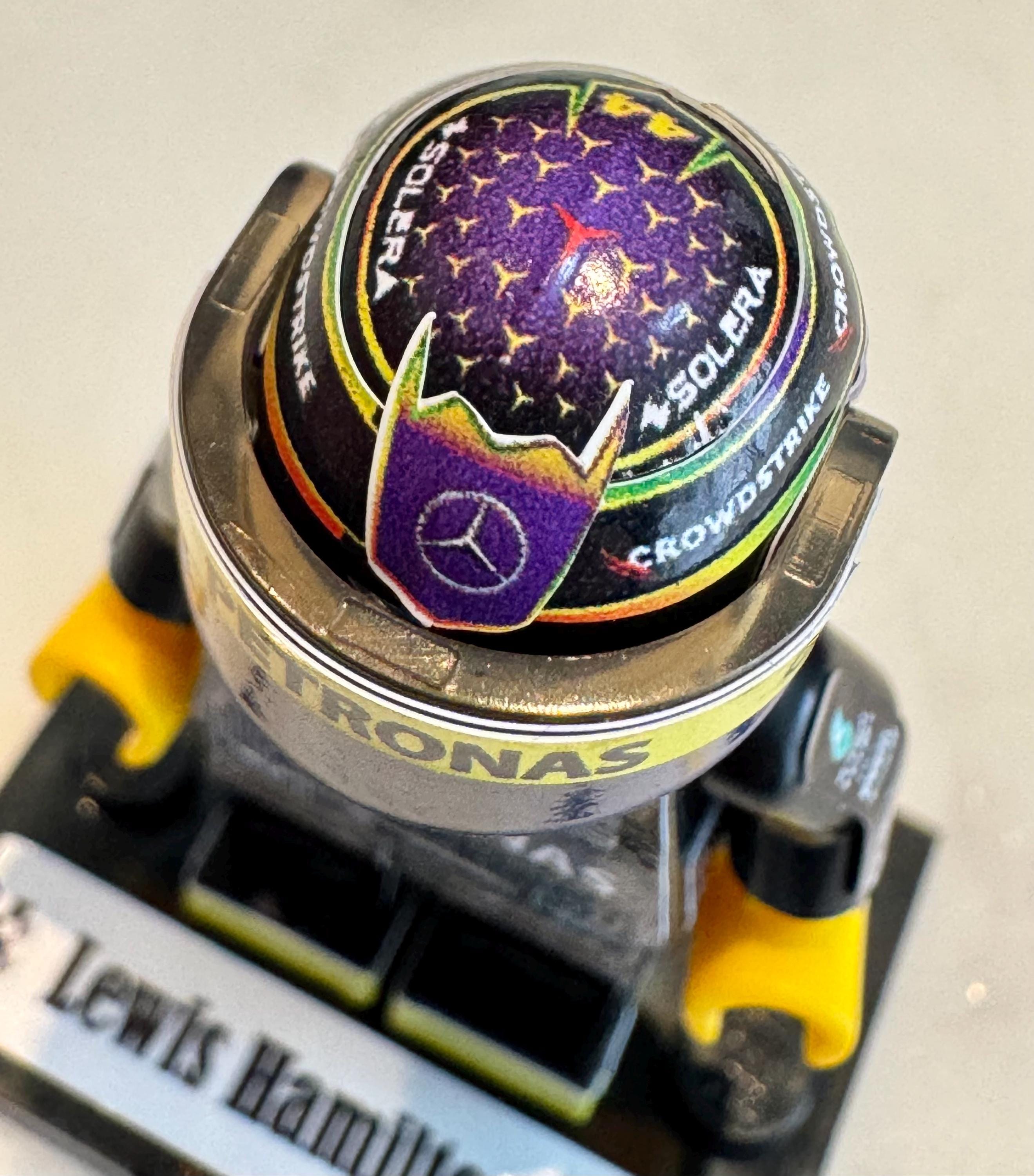 F1 ルイス ハミルトン DANKE MERCEDES - 2024 ミニフィギュア