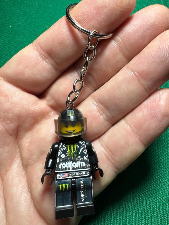 Keychain Ken Block USA Porsche Hoonigan Pikes Peak Minifigure