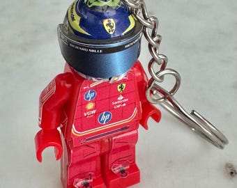 F1 minifigure Keyring Oliver James Bearman (Ollie) 2024 Ferrari