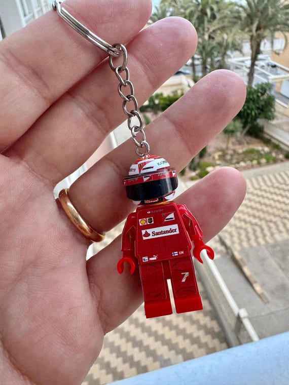 F1 キミ・ライコネン キーホルダー フェラーリ 2014 ミニフィギュア