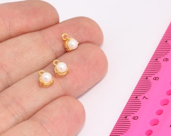 5 x 7 mm 24k シャイニーゴールドドロップチャーム、ホワイトパール