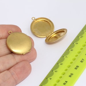 25 x 30 mm Surowa mosiężna rama medalionu, niestandardowe zdjęcie kaboszonowe, okrągła zawieszka medalionu, surowe mosiężne zawieszki, MBCHK536