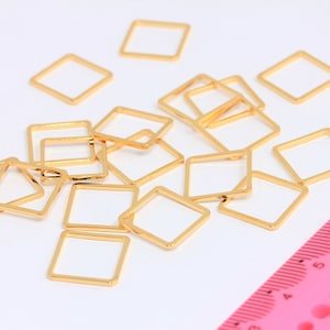 14x14mm 24k Shiny Gold Plated Square Charms, Square Pendant, Gold Square Beads, Bracelet Charms, Gold Plated Findings, MBGROSE248