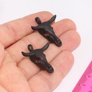 Matt Black Plated Cattle Charms, Black Buffalo Pendant, Horn Jewelry, Horn Necklace, Cattle Skull, Buffalo Skull Charms, Pendant MBGKDR207