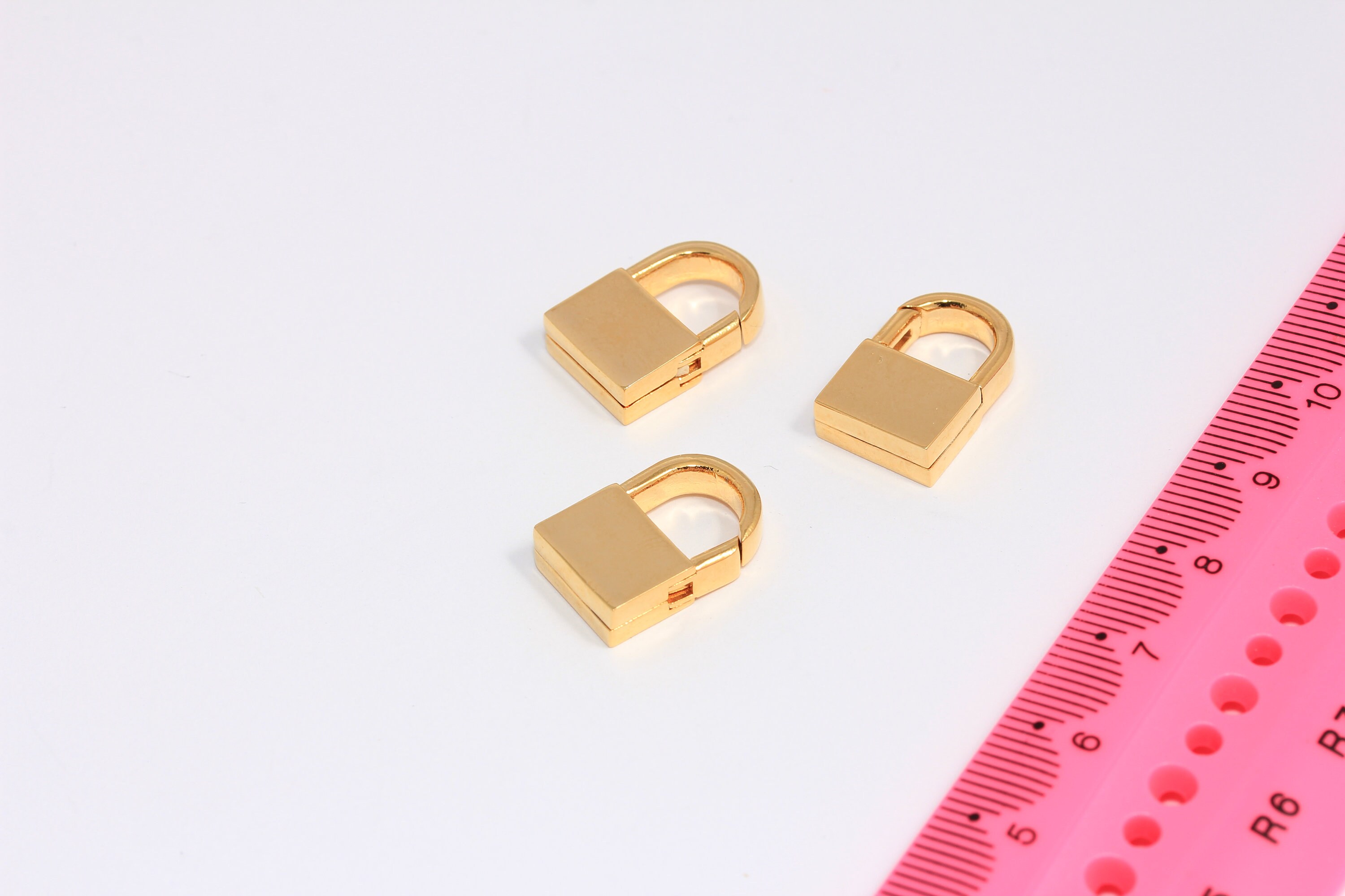 11x18mm 24k Shiny Gold Padlock Charms, Mini Lock, Opening Padlock Charm, Love Lock, Gold Lock Necklace, Gold Padlock Pendant, MBGCHK262-8