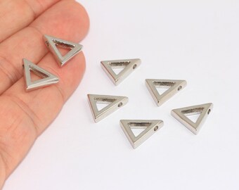 14 mm Rhodium überzogene Dreieck-Anhänger, Initial Anhänger, Dreieck-Anhänger, Geometrische Halskette, Zierliche Anhänger, Versilbertes Zubehör, MBGFNL142