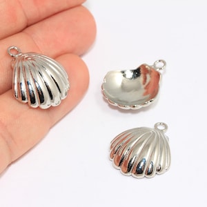 17x21mm Rhodium Plated Sea Shell Charm, Seashell Beads, Seashell Pendant, Beach Jewelry Pendant, Silver Plated Findings, MBGBRT413