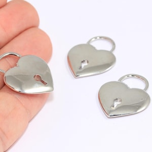 22x26mm Rhodium Plated Padlock Charms, Heart Necklace Medallion, Lock Necklace Charm, Heart Padlock, Silver Plated Findings, MBGMTE987