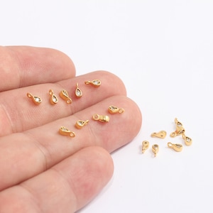 Dijes de gota de oro brillante de 2,5x6 mm 24k, piedra blanca, colgante de gota, dije de lágrima, dije de circonita cúbica, pulsera de gota MBGKDR54 imagen 3