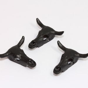 27x34mm Matt Black Plated Cattle Charms, Buffalo Pendant, Horn Necklace, Cattle Skull, Buffalo Skull Charm, Black Jewelry Findings, MBGKDR60