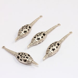 9 x 44 mm Antyczny srebrny wisiorek z kolcami, długi wisiorek z prętem, kolczyki z zawieszkami filigranowymi, wahadło, zawieszki z kolcami, elementy platerowane srebrem, MBGKA108