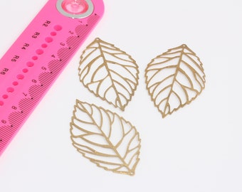 30x52mm Raw Brass Leaf Pendant, Brass Leaf Charms, Leaf Pendant, Filigree Charms, Vintage Charms, Raw Brass Findings, MBGEYM48