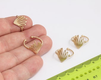 16x17mm Raw Brass Flower Rings, Brass Leaf Rings, Flower Jewelry, Dainty Rings, Filigree Rings, Raw Brass Findings, MBGCR153