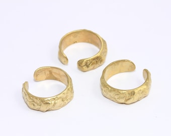 17-18mm Raw Brass Ring, Textured Ring, Adjustable Brass Ring, Band Rings, Hammered Rings, Raw Brass Findings, MBGMTE488