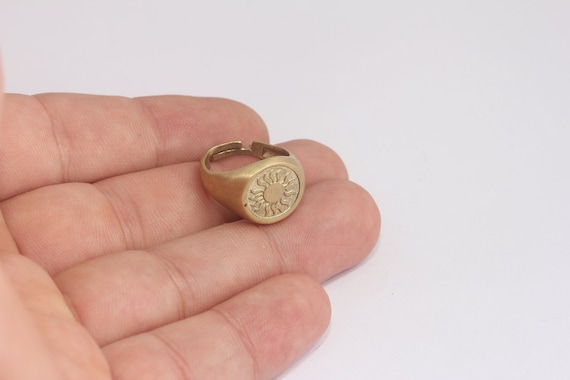 16x17mm Raw Brass Sun Ring, Chunky Brass Ring, Adjustable Ring, Sun Signet Ring, Sun Rings, Raw Brass Findings, MBGMLS656