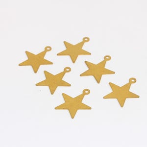 18mm Raw Brass Star Pendant, Star Disc Beads, Star Shaped Charms, Stamping Tag, Bracelet Charms, Raw Brass Findings, MBGFNL134