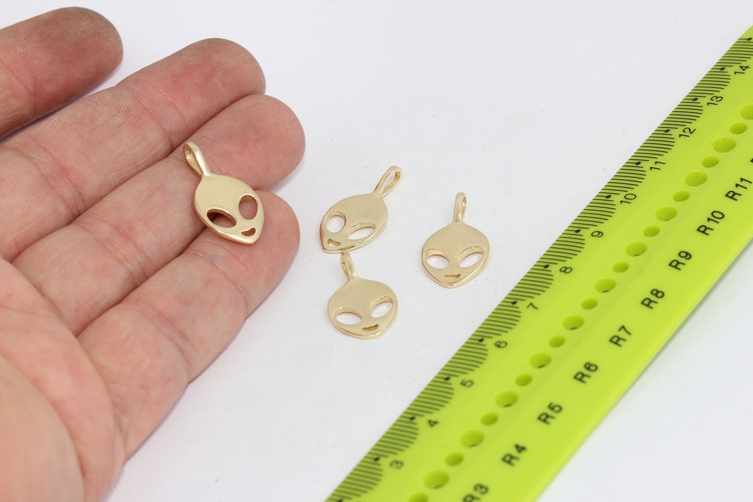 Raw Brass Alien Charm, Alien Head Charm, UFO Necklace Charms, Necklace ...
