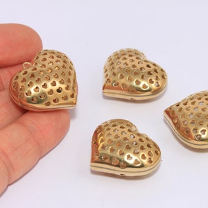 25x29mm Raw Brass Puffed Heart, Filigree Heart Pendant, Heart Necklace Charms, Puffed Heart Charm, Raw Brass Findings, MBGCLO33