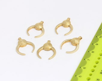 19x23mm Raw Brass Horn Charms, Horn Pendant, Moon Pendant,Horn Necklace,Charms, Boho Charms, Raw Brass Findings,  MBGSOM23