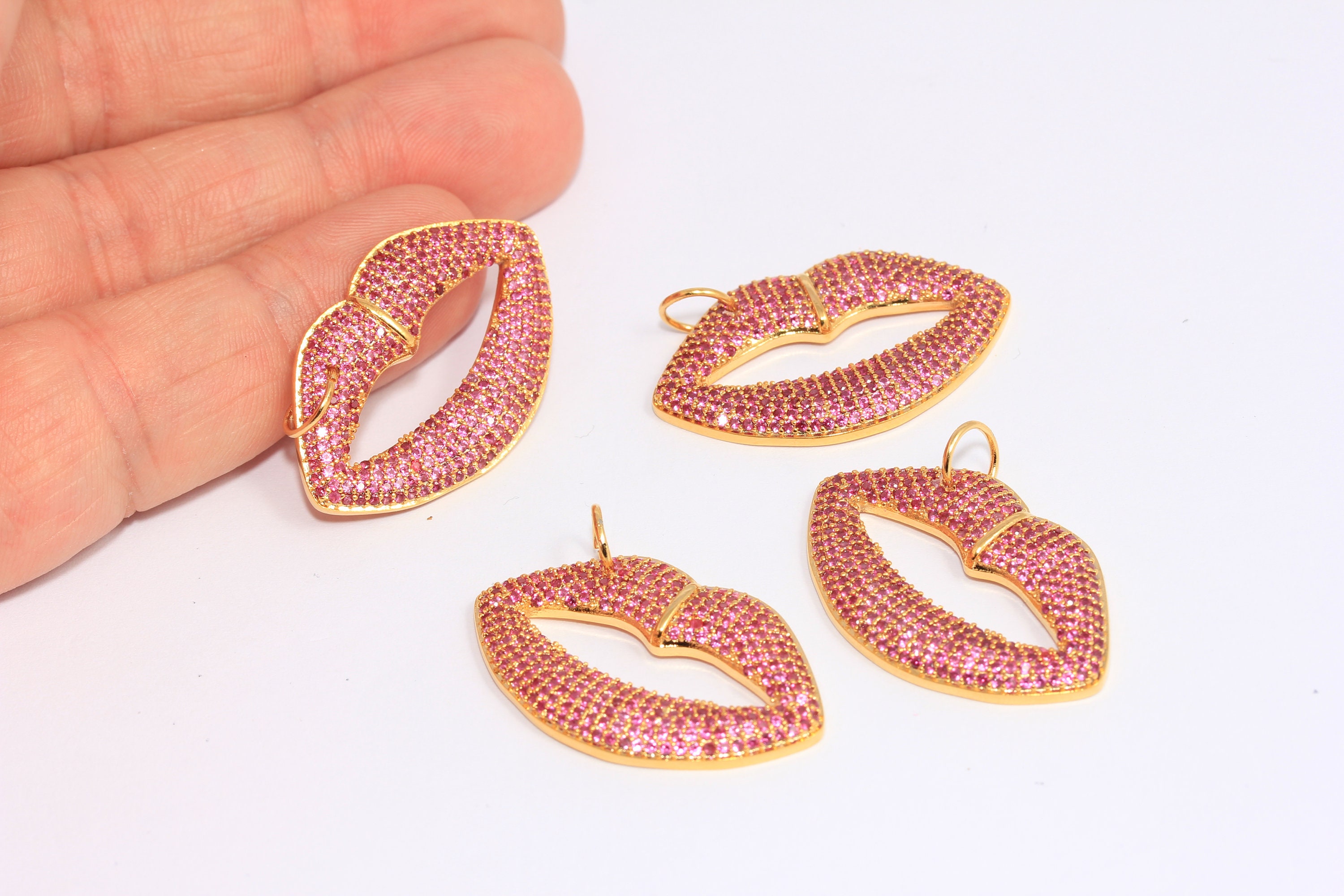 21x34mm 24k Shiny Gold Lips Pendant, Micro Pave Ruby Stone