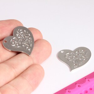 26x29mm Rhodium Plated Pattern Heart, Pattern Heart Pendant, Silver Heart Necklace Charms, Outline Heart Charm, Silver Findings, MBGETS26-1