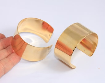 24Kゴールドメッキ ブレスレット 20mm 24金光沢ゴールドフラットオープンバングル、幅広ブレスレット