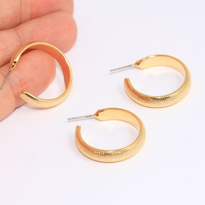 25mm Shiny Gold Hoop Earrings, Gold Stud Hoop Earrings, Textured Hoop Earrings, Midi Gold Hoops, Gold Plated Earrings, MBGBXB6-8