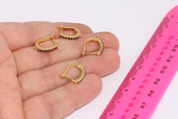 Shiny gold earrings deals