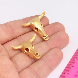 24k Matt Gold Plated Cattle Charms, Gold Buffalo Pendant, Horn Jewelry, Horn Necklace, Cattle Skull, Buffalo Skull Charms,  MBGKDR49