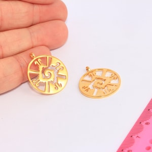 23mm 24k Shiny Gold Hunab Ku Charms, Hunab Ku Pendant, Celtic Hunab Ku, Mayan Pendant, Aztec Pendant, Gold Chakra Charms, MBGBRT348