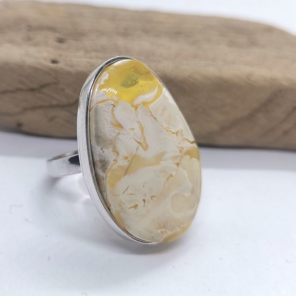 Bague en argent, bague en ambre blanc, bague massive, bague en ambre ovale, bague en ambre unique, bague de taille 9 Baltique naturelle, bague à cadre argenté