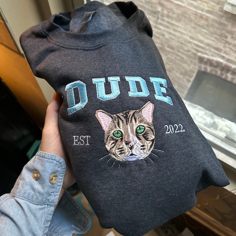 Custom Embroidered Pet From Your Photo Sweatshirt, Personalized Cat Sweatshirt, Pet Name Sweatshirt, Cat Mom Gift, Cat Lover Gift image 3