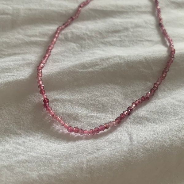 Collier en perle rose