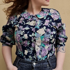 vintage Laura Ashley chemise à manches courtes à col imprimé floral violet bleu - UK12 -- style des années 1940 des années 1950 - années 80