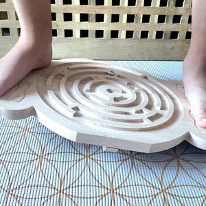 Montessori Balance Board mit Labyrinth - CNC Digitale Datei für VCarve Pro (.CRV) - Holzspielzeug für Kinder. Komplettes Design und Werkzeugwege!