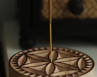 Sacred Geometry Incense Holder – CNC Digital File for Vectric (.CRV) – Flower of Life & Sun Rays Design. DIY Aromatherapy Stand!