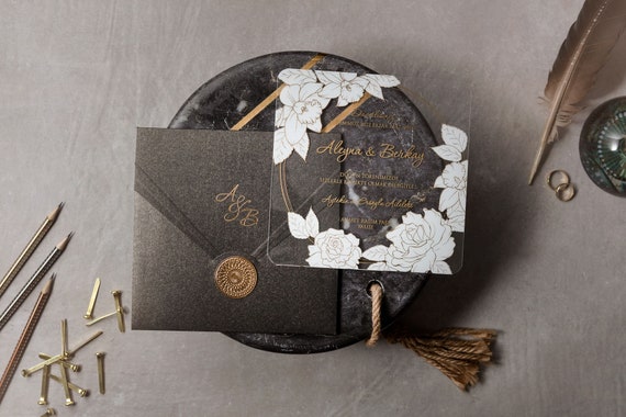 Acrylic Wedding Invitations, White Flovers and Gold Foil Print, Gray Envelope Clear Invitation