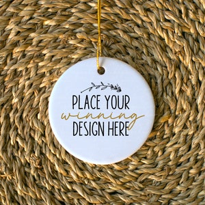 Runde Keramik Ornament Mockup Printable blank Weihnachtsdekoration weiß Ornament Kreis Goldband echtes Foto Ornamente svg AI Download