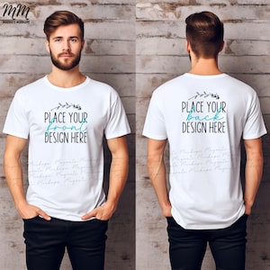 Puede incluir: Maqueta de camiseta blanca con un modelo que lleva la camiseta. La parte delantera de la camiseta dice "PLACE YOUR front DESIGN HERE" y la parte trasera dice "PLACE YOUR back DESIGN HERE".