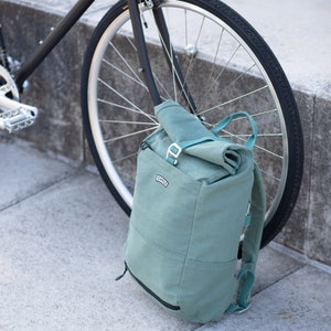 Roll Top Gewachste Baumwolle Canvas Pannier Rucksack/Rucksack Fahrrad/Fahrradtasche. Umweltfreundliches Geschenk für Radfahren / Radfahrer. Bild 6