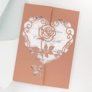 Coeur rose porte carte SVG, fichier coupé pour Cricut, camée, découpe laser, carte de pliage de porte, dxf png pdf cdr studio3 numérique.