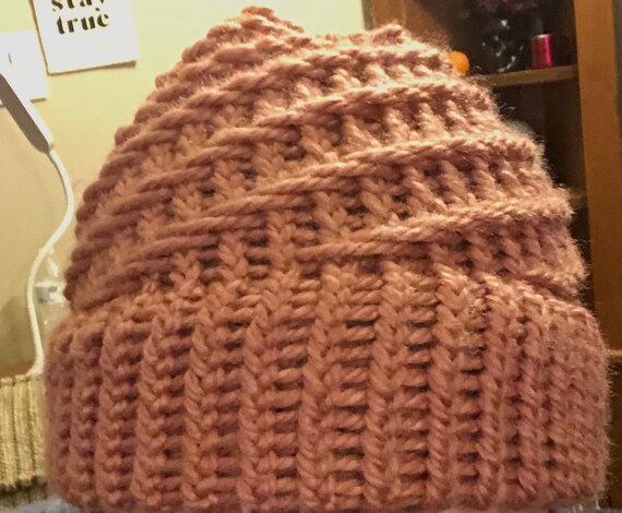 spiral loom hat