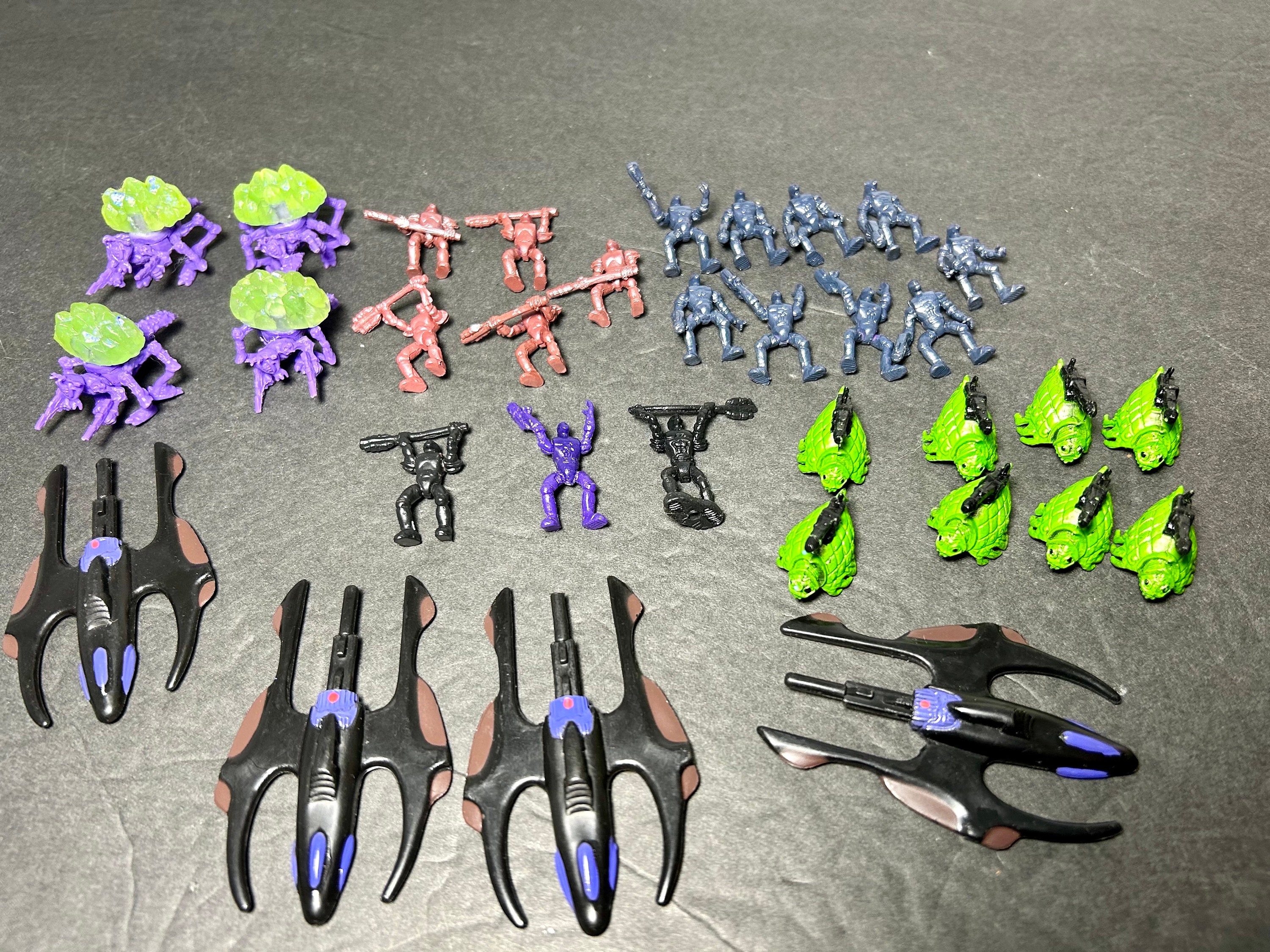 Trendmasters War Planets, Beast Planet PLUS EXTRA Planet and Figures