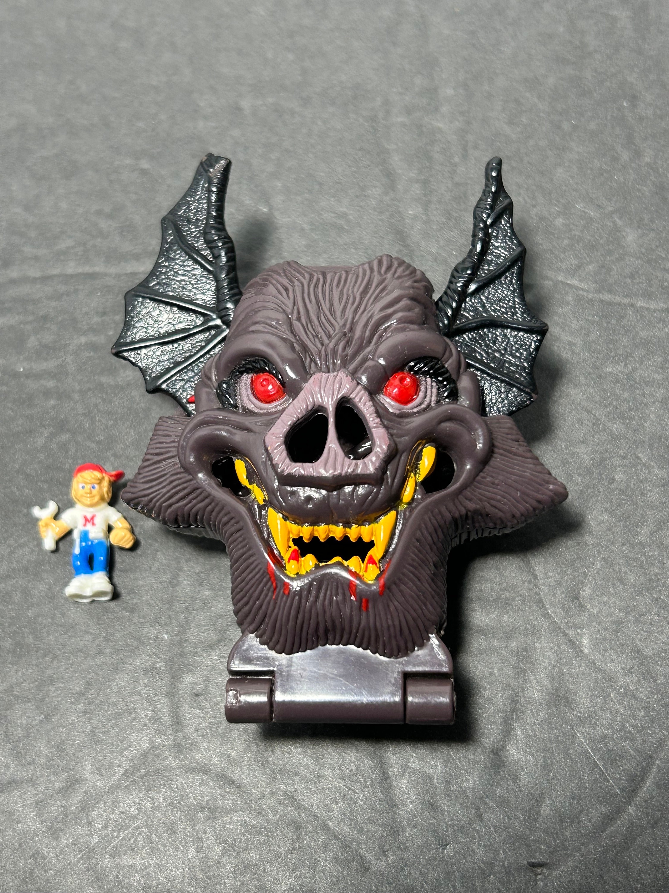 トイガン morth wings Mighty Max Defeats Vamp Biter Bat Nightwing 92 Horror Head
