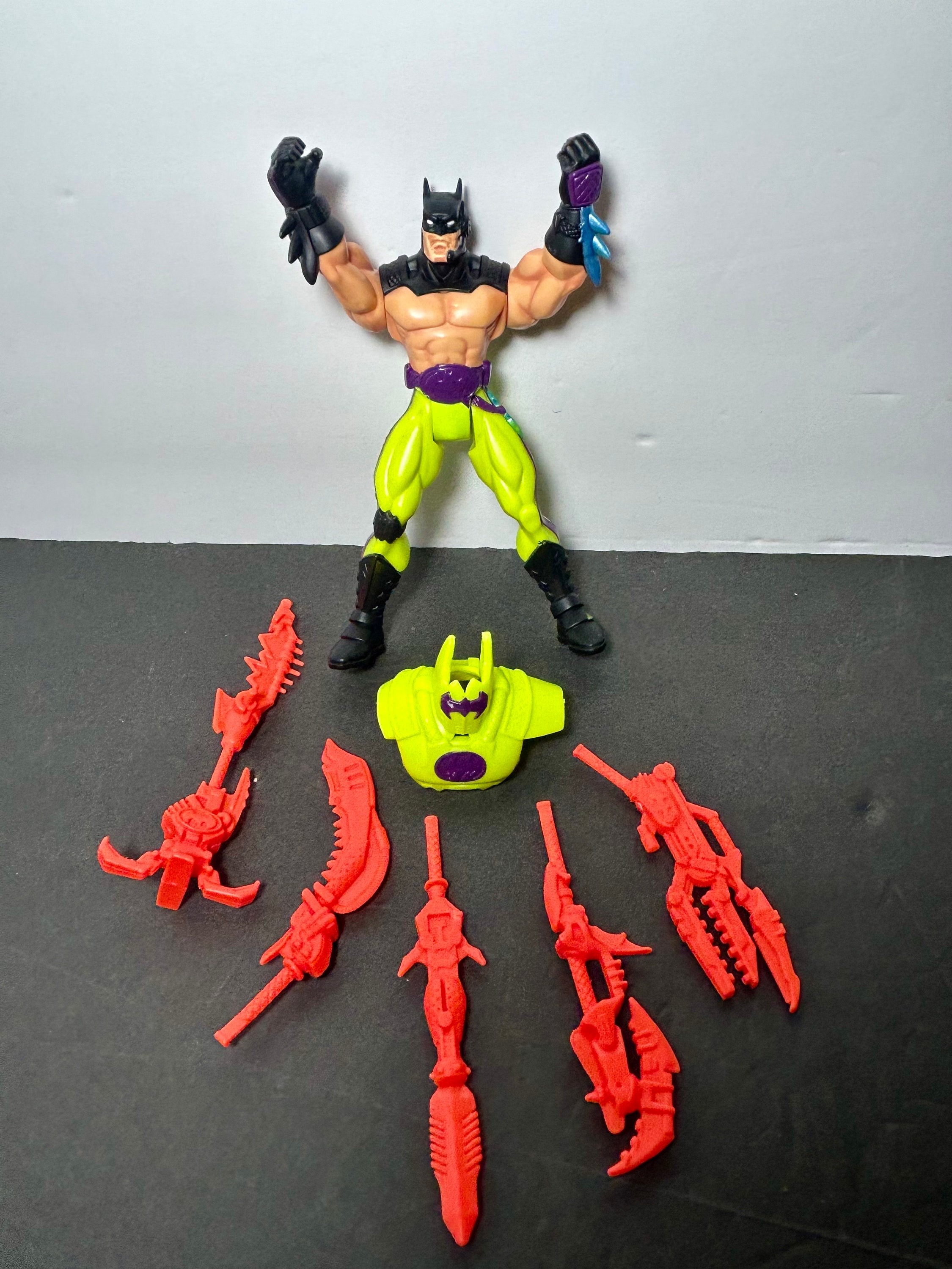 1998 Kenner Knight Force Batman Fist Fury DC Action Figure