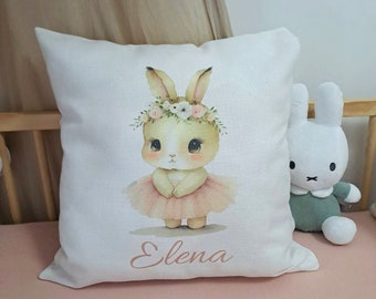 Coussin personnalisé Lapin - Décoration chambre bébé - Cadeau Naissance