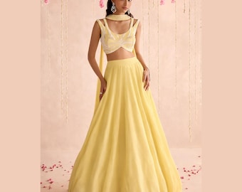 Pastellgelbes Lehenga mit handgesticktem Choli-Set - Haldi Mehndi Outfit, Hochzeitsgast & Festliche Kleidung.