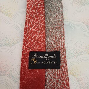 Beau Monde Tie Vintage 70s 80s Red & Grey Polyester 58&quot; Long 3&quot; Wide