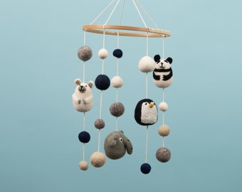 Zoo Mobile handmade from felt | Grey, beige | Baby room decoration | Gift baby shower, birth, baptism | Boys & Girls